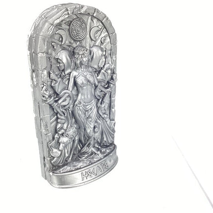 Hecate silver medium