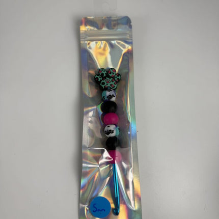 Ergonomic crochet hook 5mm paw