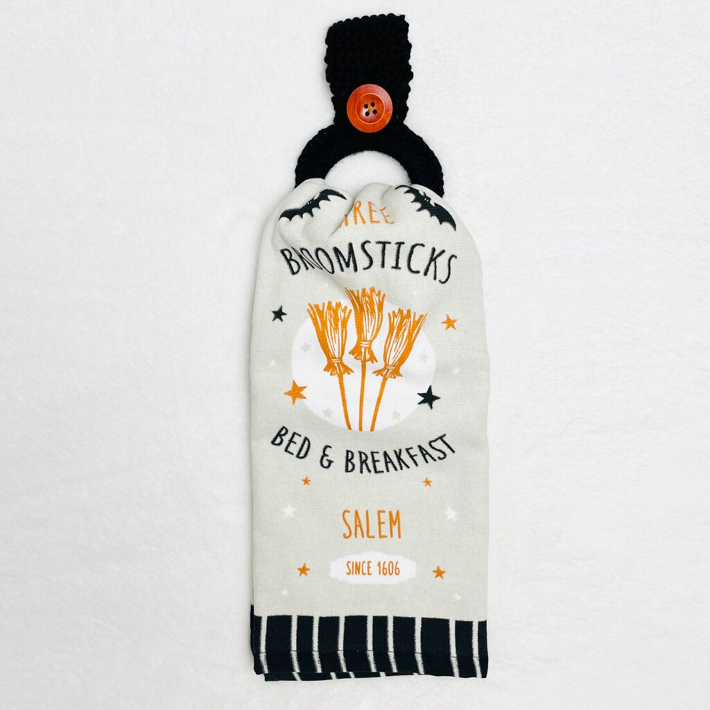 Hanging Towel Set - Three Broomsticks