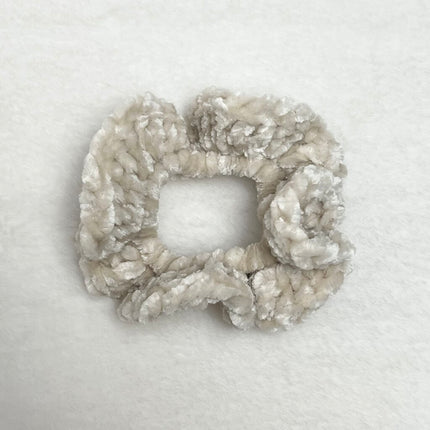 Velvet Scrunchie - Ivory