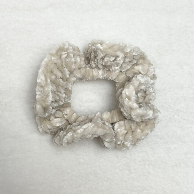 Velvet Scrunchie - Ivory