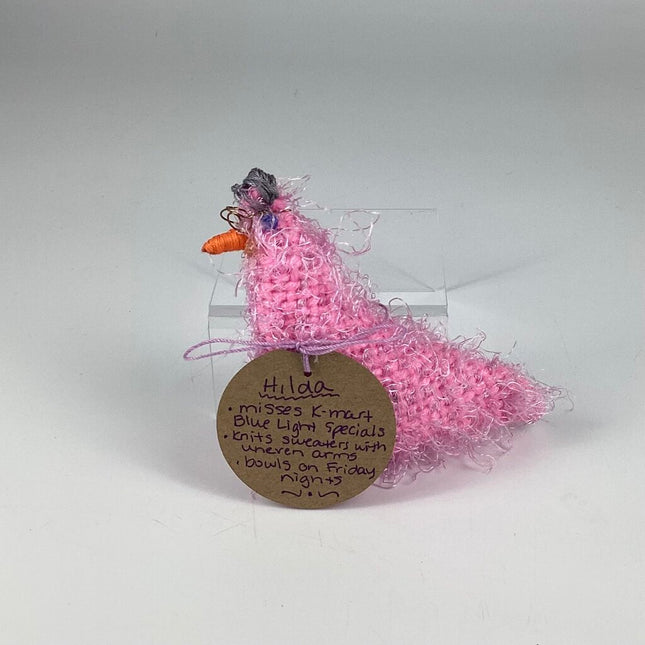 Cluckie Shelf Sitter, Hilda