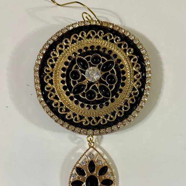 3 X 3 BLACK MAGNET w/lg gold & black brooch w/rhinestones