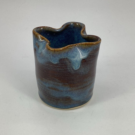Toothbrush holder