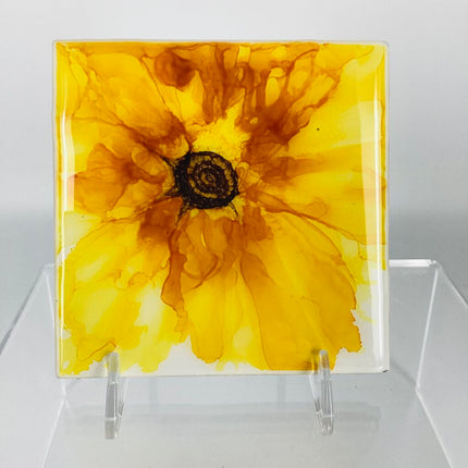 4x4 Tile with Very Yellow Flower