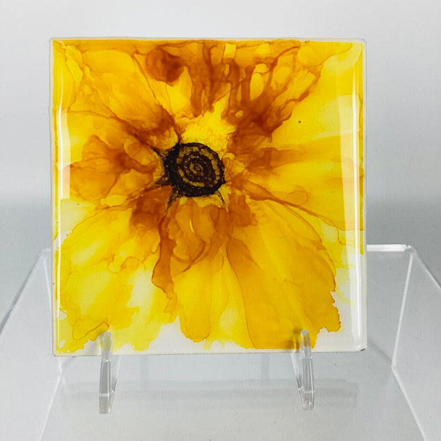 4x4 Tile with Very Yellow Flower