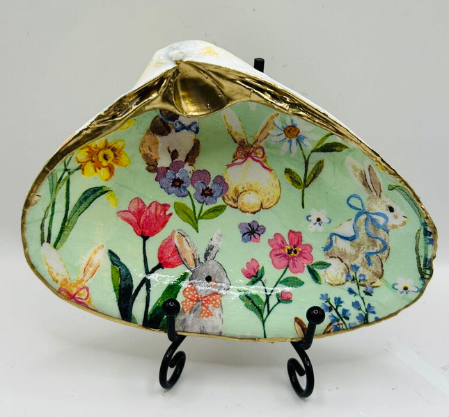 Bunnies with Bows & Flowers Clam Dish ( Newport, RI)