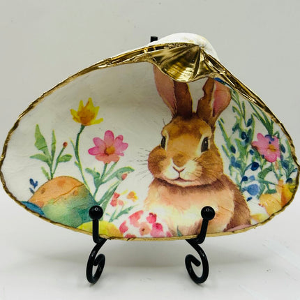 Bunny/Spring Flowers Clam Dish ( Salisbury, MA)