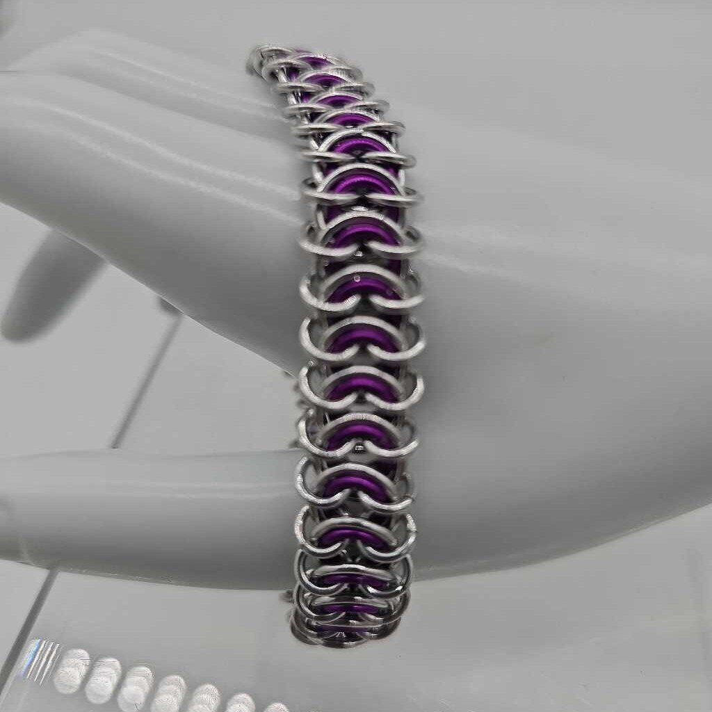 8" Silver Purple Vertebrae Bracelet