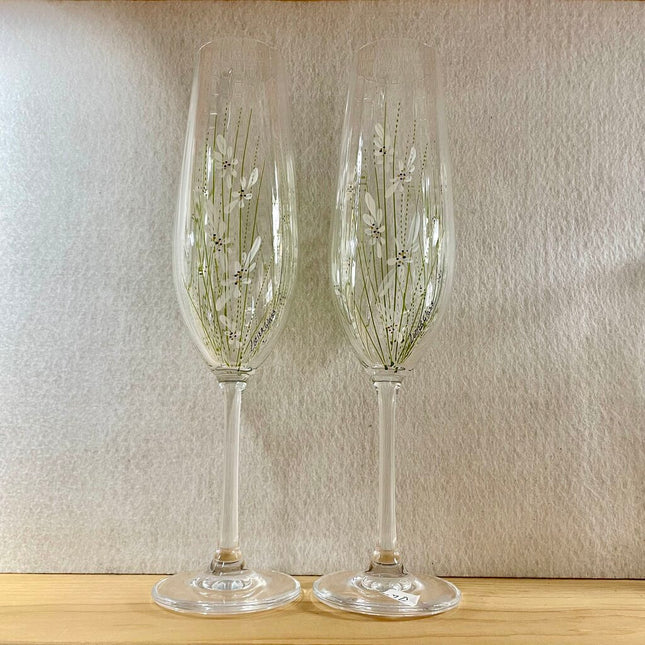 Wilamette ivory Champagne flute set