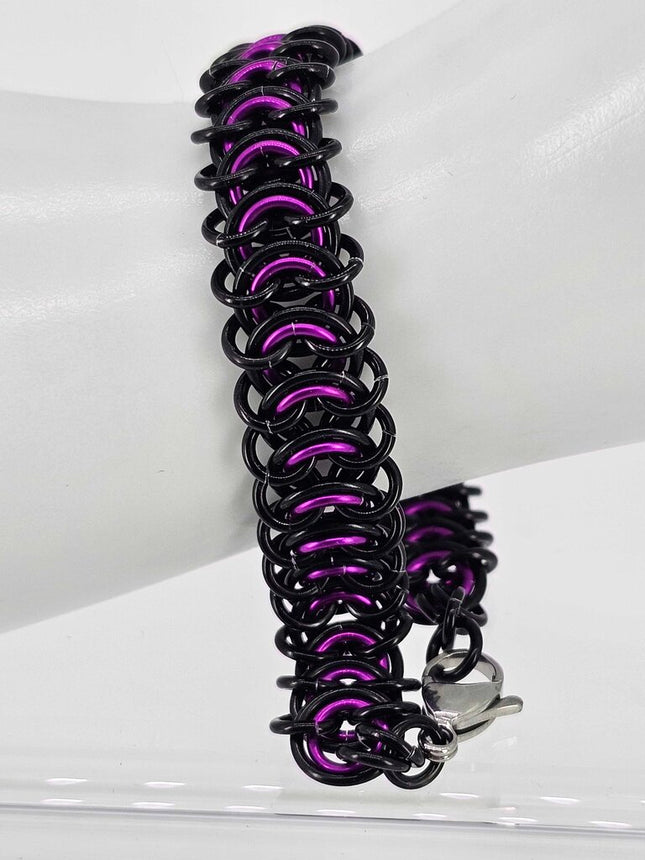 8" Black Purple Vertebrae bracelet
