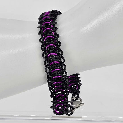 8" Black Purple Vertebrae bracelet
