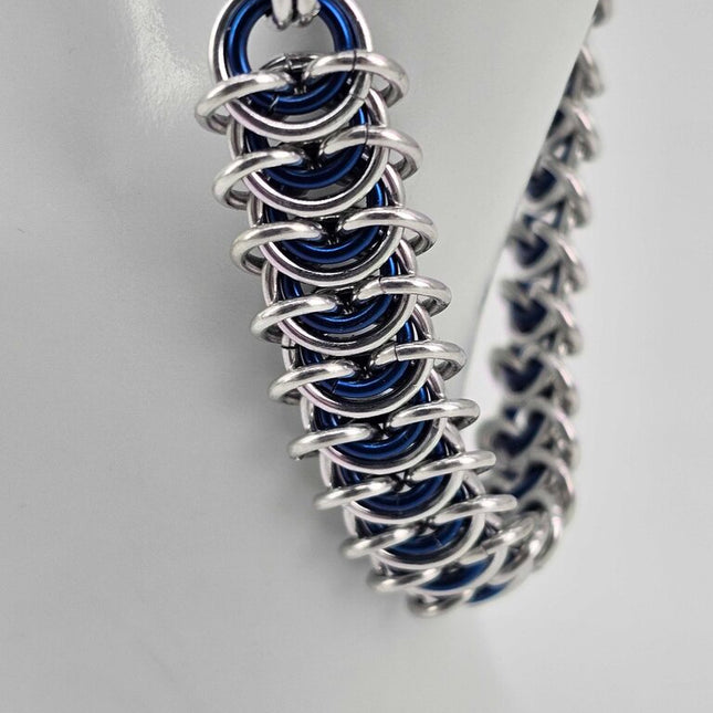 8" Silver Blue Vertebrae Bracelet
