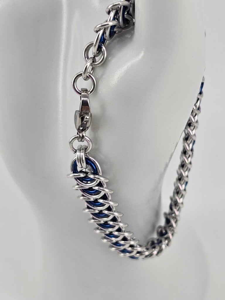 8" Silver Blue Vertebrae Bracelet