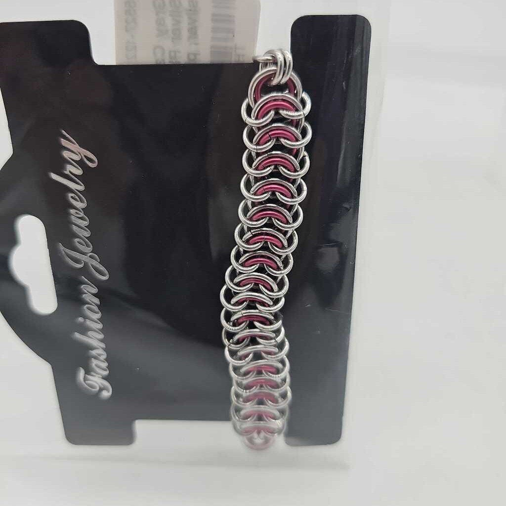 8" Silver Pink Vertebrae Bracelet