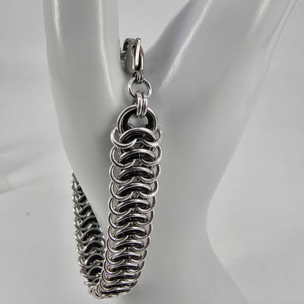 8" Silver Black Vertebrae Bracelet