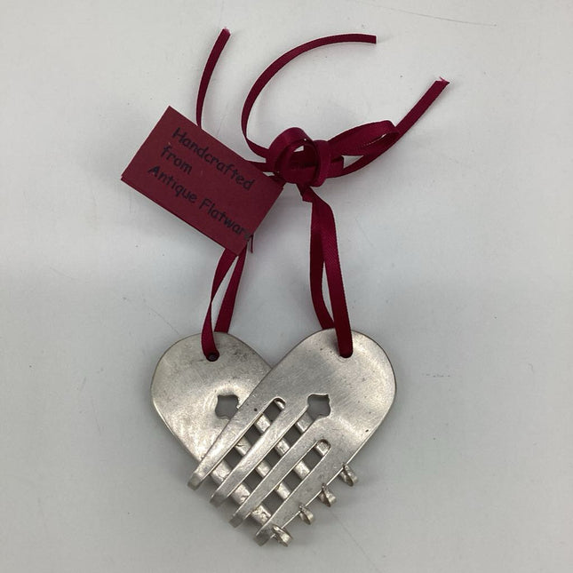 Heart Ornament-w