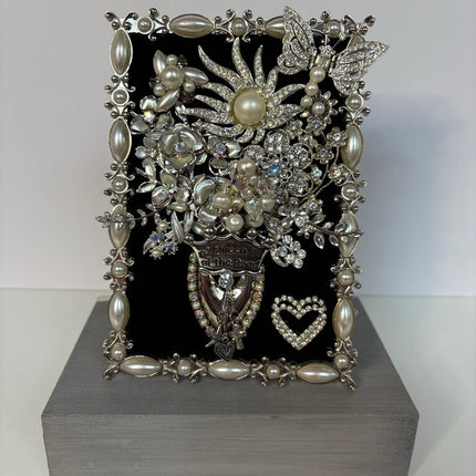 VTG PEARL 4X6 FRAME w/VTG pearl, borealus & rhinestones, silver flowers. QUEEN of the ROAD
