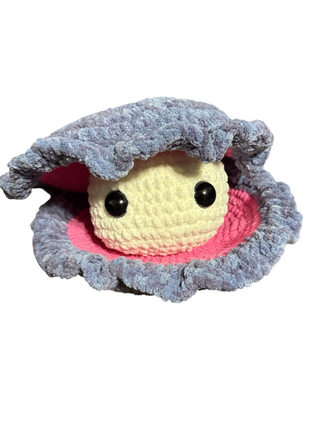 Crocheted giant clam and pearl plushie