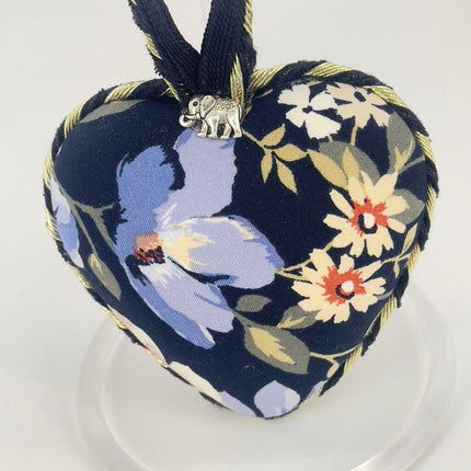 Floral heart ornament