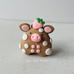 STRAWBERRY COW DESK FRIEND - view 4
