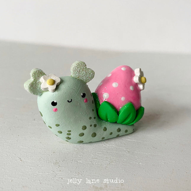 STRAWBERRY SNAIL DSK FRIEND