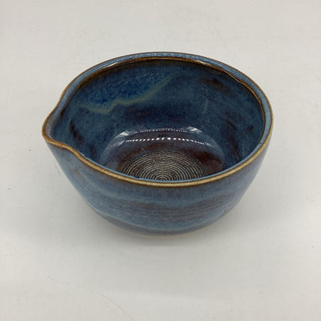 Garlic pasting bowl