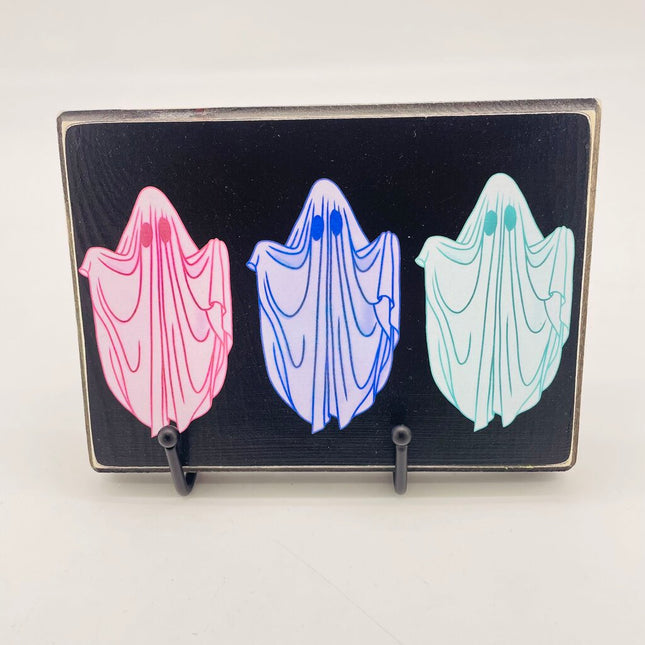 Pastel sheet ghost wall plaque