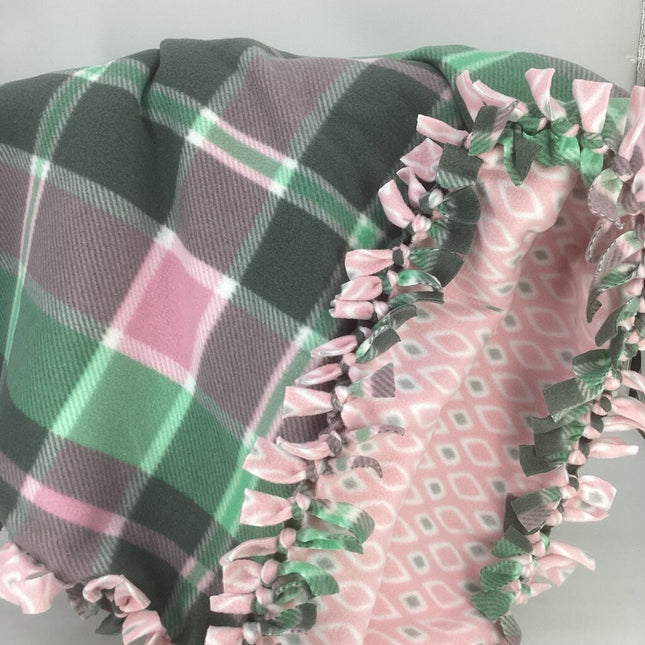 Fleece blanket Pink/green plaid W/ pink