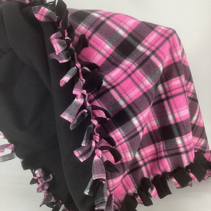 Fleece blanket pink &black plaid w/ black
