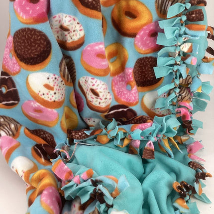 Fleece blanket, Donut w/ turquoise
