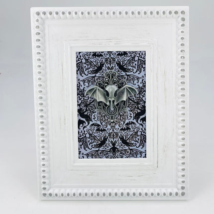 Crow skull frame