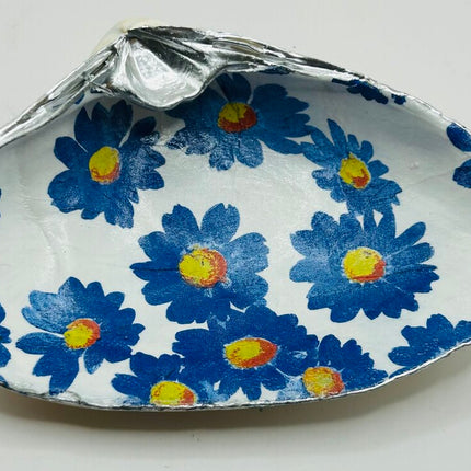 Blue Floral Clam Dish from Newport, RI