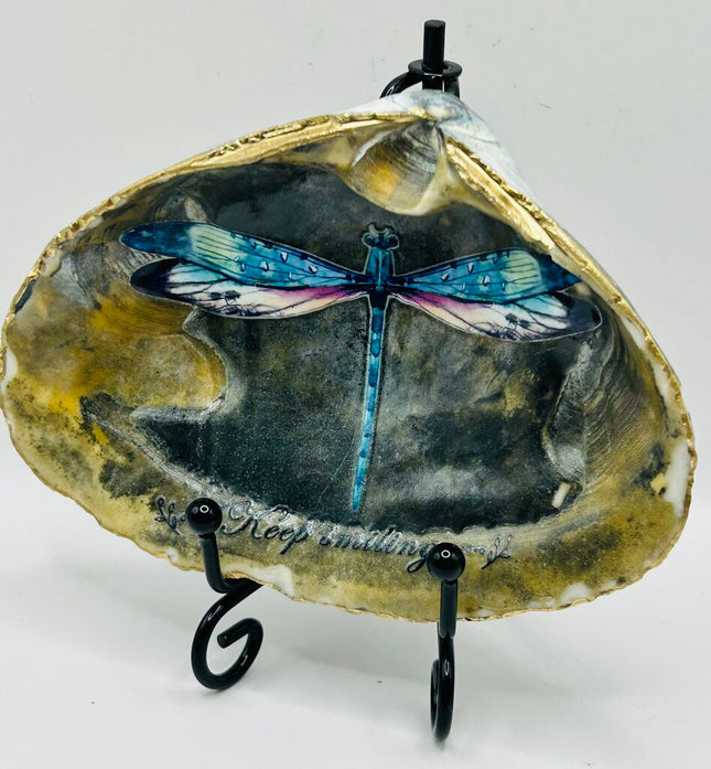 "Keep Smiling" Dragonfly Clam Dish on natural shell