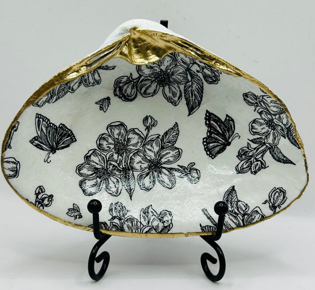 Black & White Floral Clam Dish from Newport, RI