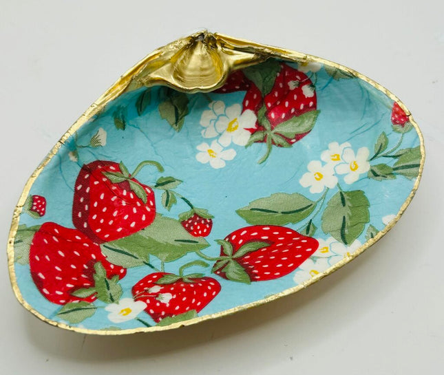 Strawberries Clam Dish from Nahant, MA