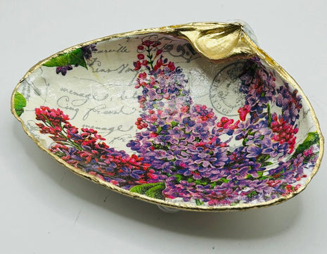 Lilacs XXL Clam Dish from Old Orchard Beach, ME