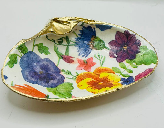 Pansies Clam Dish from Plum Island, MA