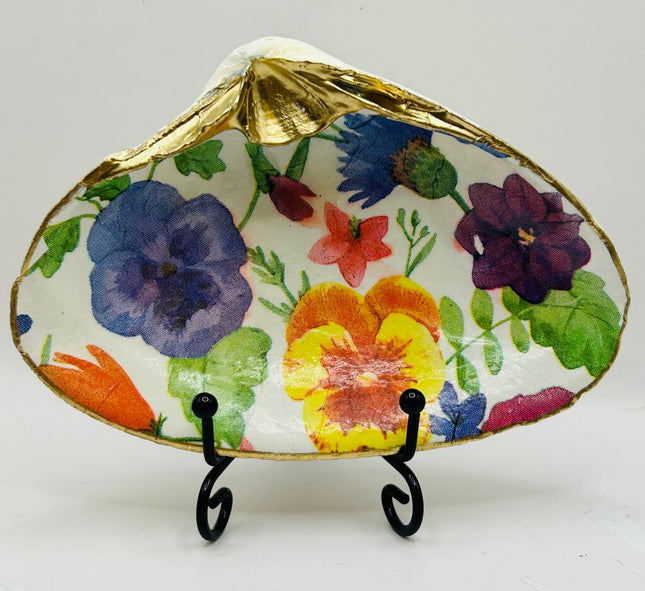 Pansies Clam Dish from Plum Island, MA