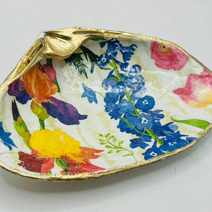 Iris & Delphinium XXL Clam (Newport, RI)