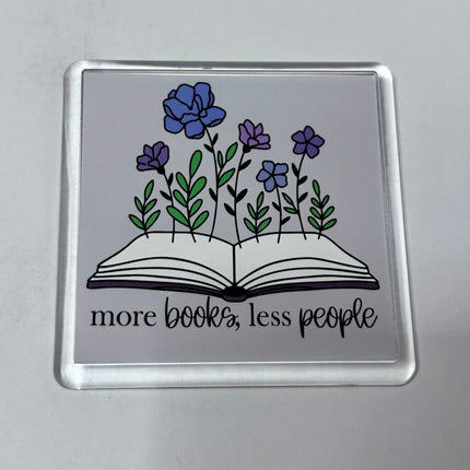 MORE BOOKS MAGNET