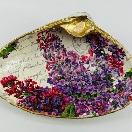 Lilacs with Script Clam Dish (Newport, RI)