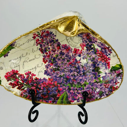 Lilacs with Script Clam Dish (Newport, RI)