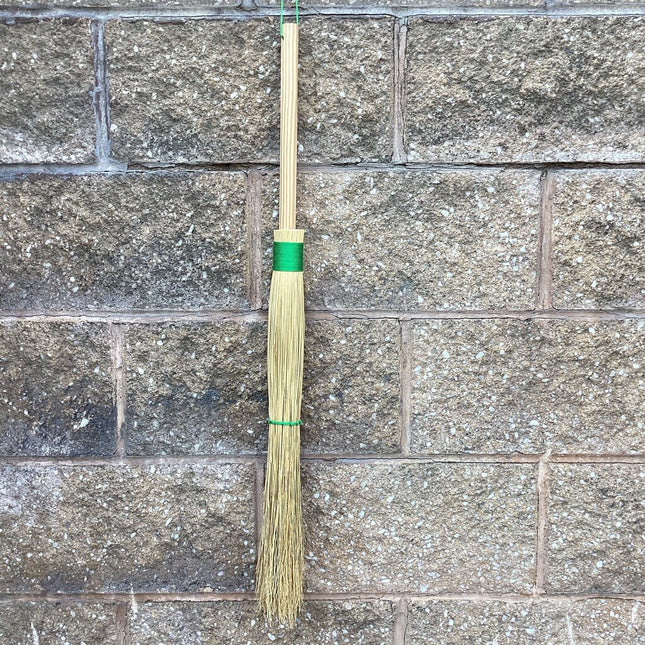 Cobweb Broom, Green LC125