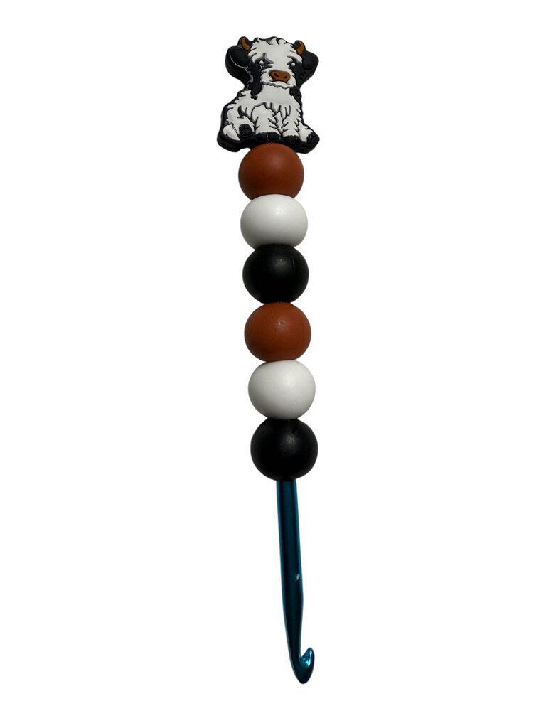 Ergonomic beaded crochet hook 5mm cow