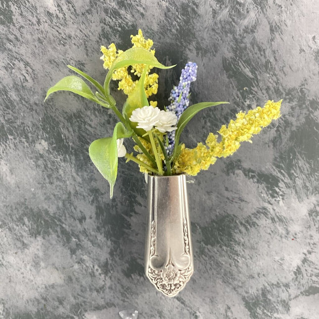 Magnet Vase