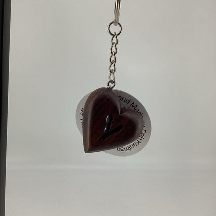 Keychain, Heart Initial V