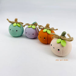CHUNKY PUMPKIN DESK FRIEND - view 4
