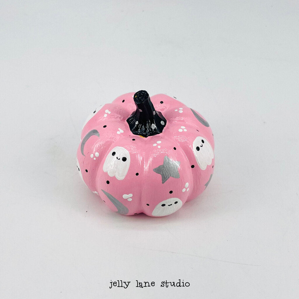 CUTE GHOST PUMPKIN
