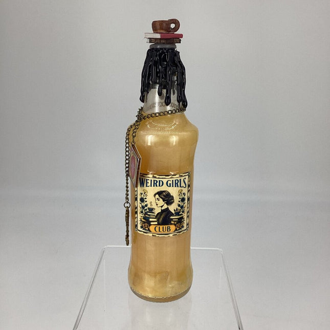 Weird Girls Club - Y